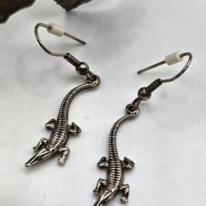 "5/$25" Silvertone Aligator Crocodile Dangle French Wire Earrings